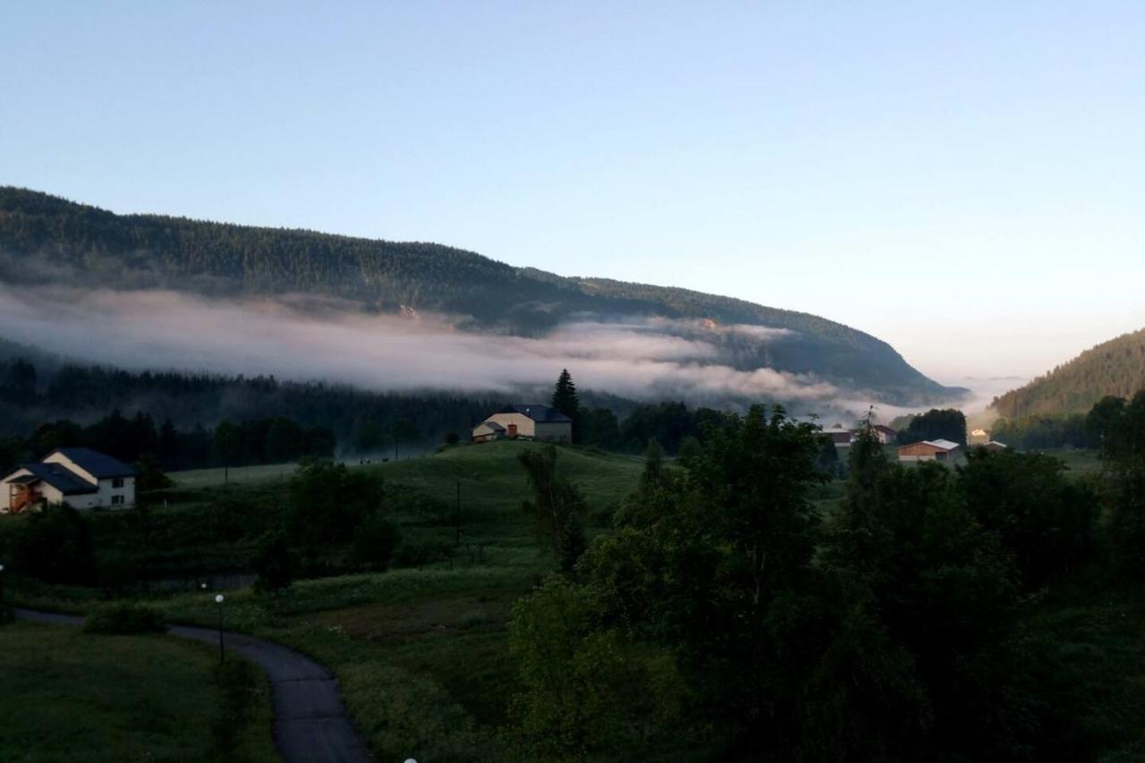 Les Chamois Lägenhet Lajoux Exteriör bild