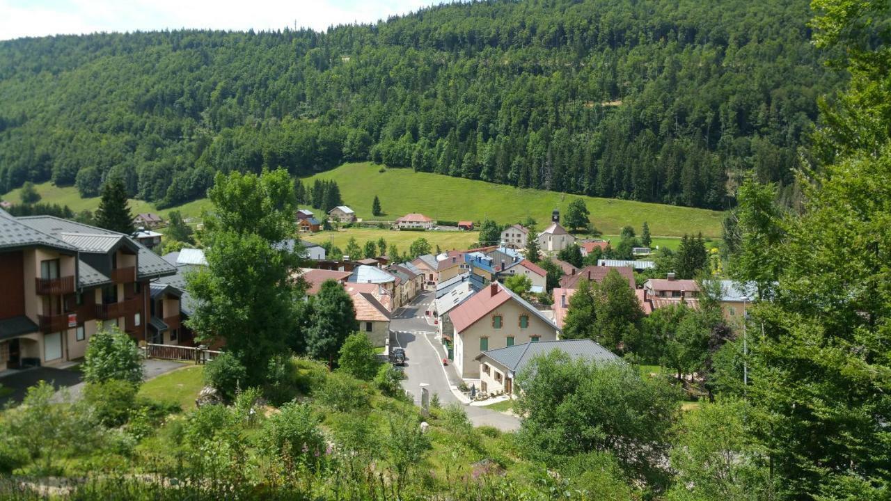 Les Chamois Lägenhet Lajoux Exteriör bild